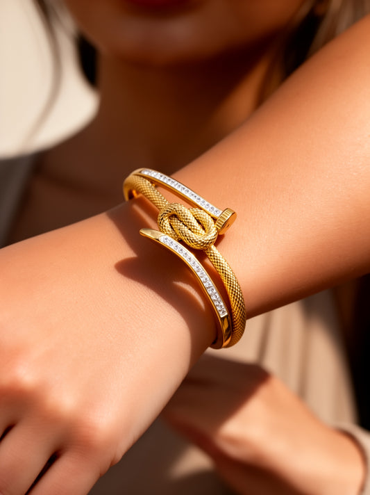 Reykka Nail Bracelet ™️