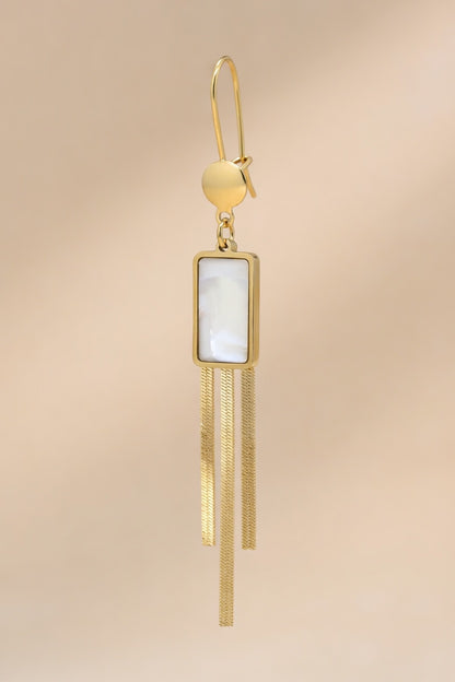 Rieykka's white earring ™️