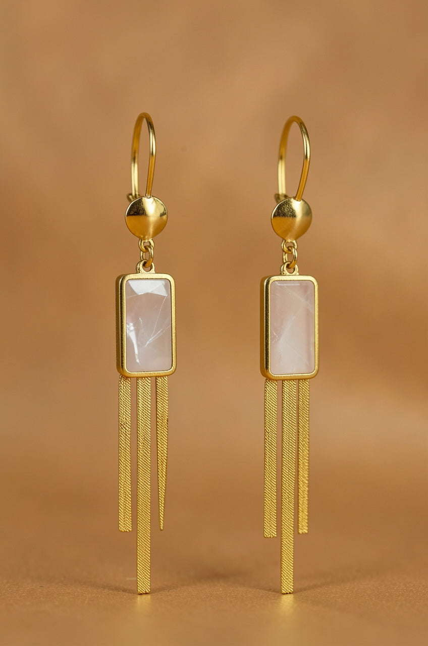 Rieykka's white earring ™️