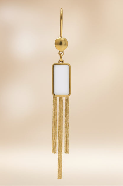 Rieykka's white earring ™️